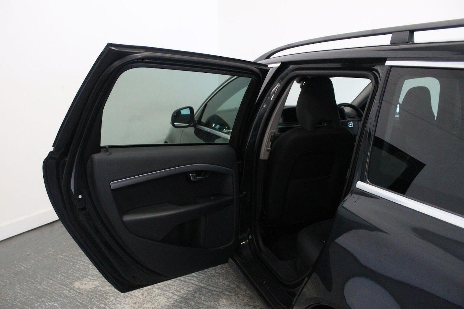 Used Volvo V70 2014 for sale - 77459972: Photo 27