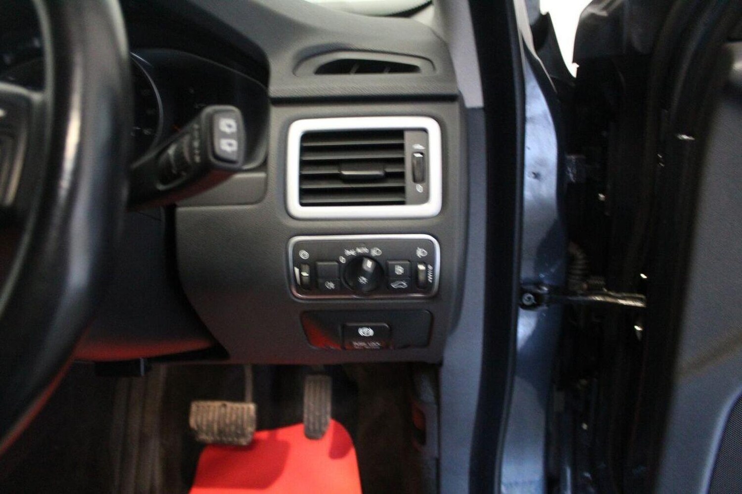 Used Volvo V70 2014 for sale - 77459972: Photo 48