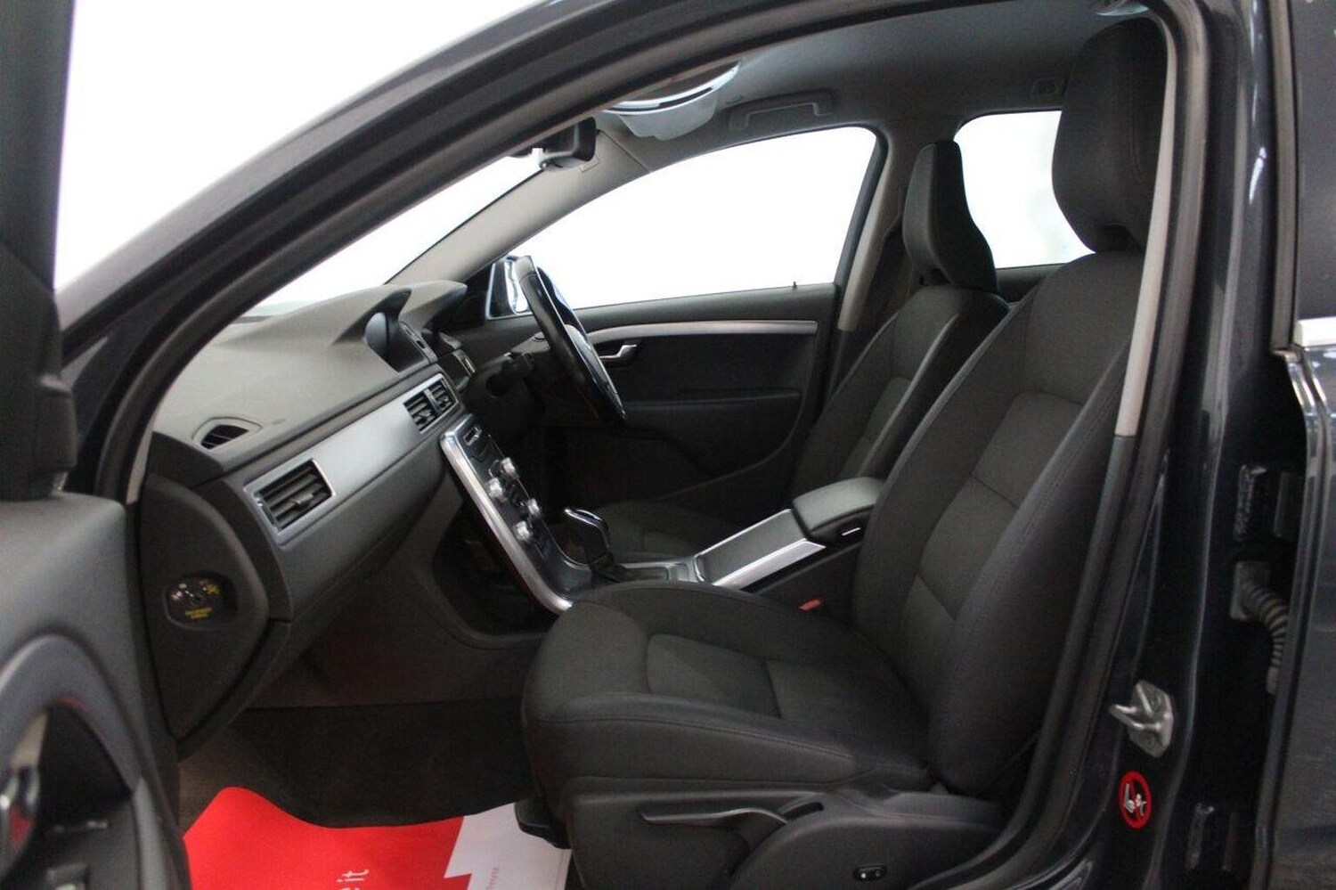 Used Volvo V70 2014 for sale - 77459972: Photo 49