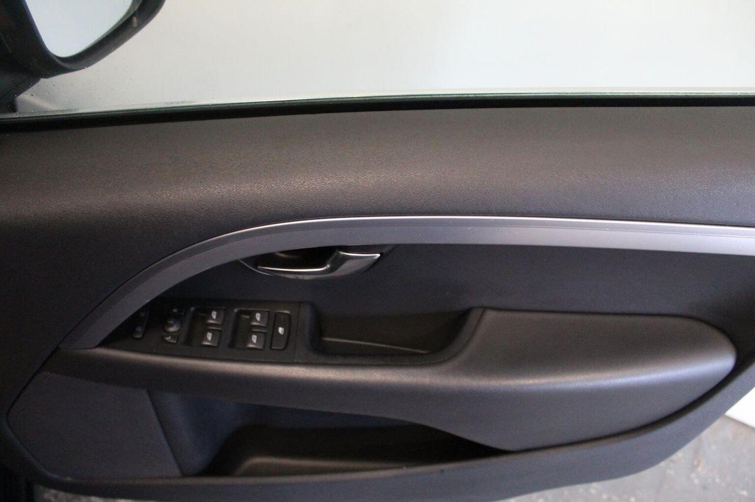 Used Volvo V70 2014 for sale - 77459972: Photo 50