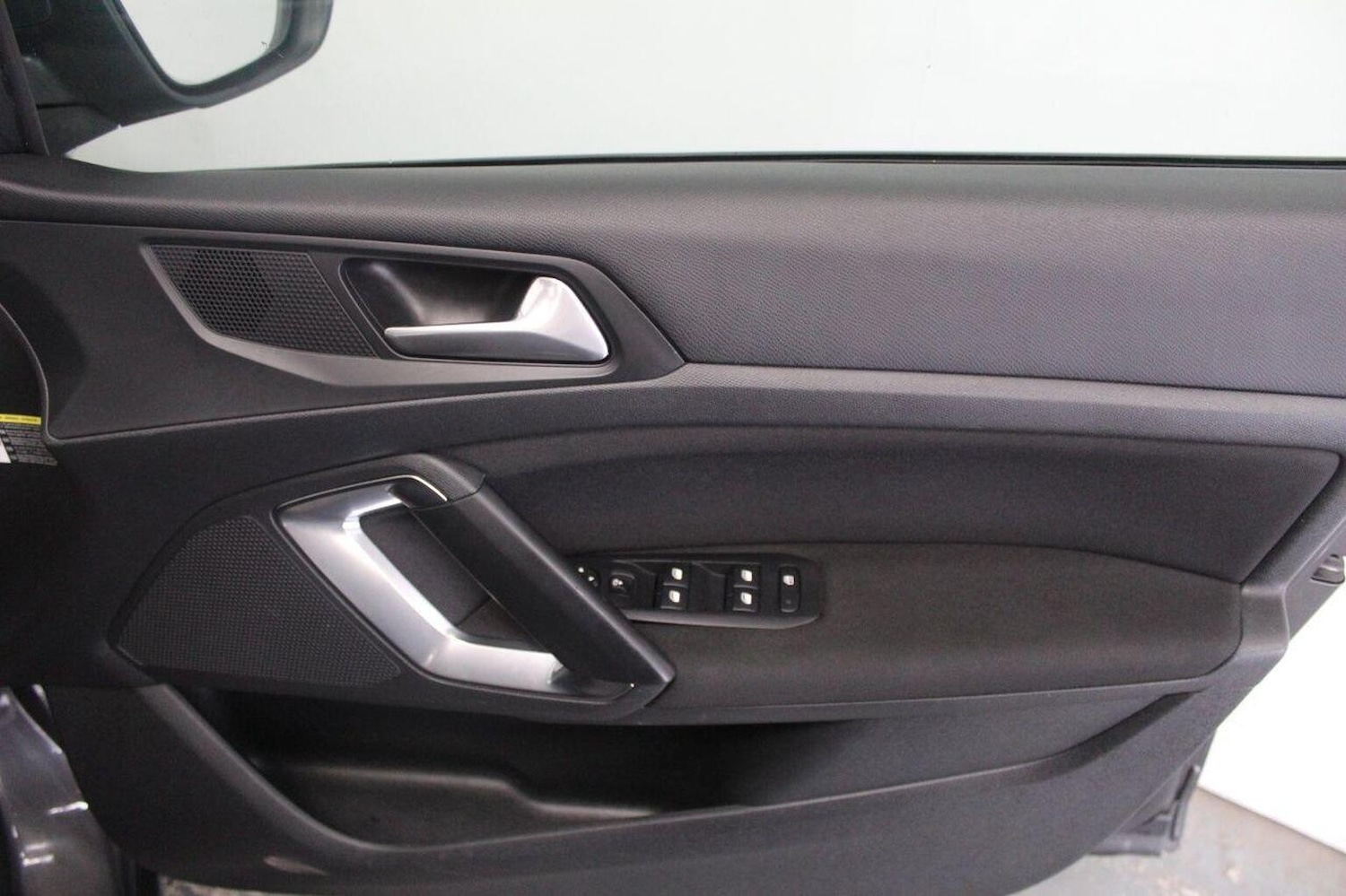 Used Peugeot 308 2017 for sale - 76741363: Photo 48