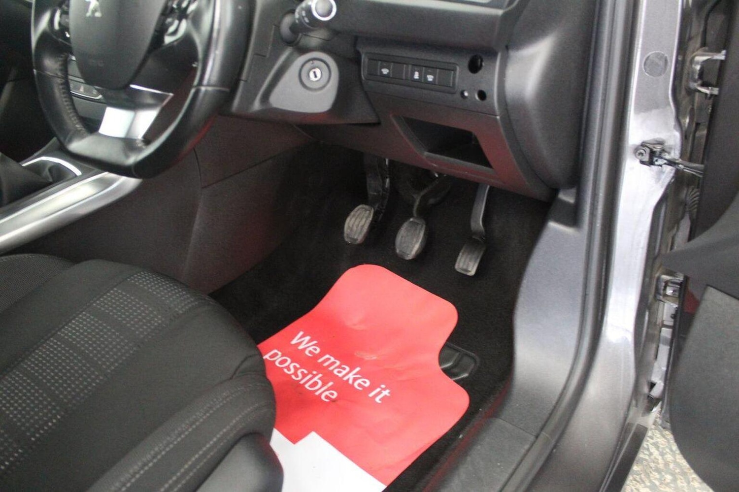 Used Peugeot 308 2017 for sale - 76741363: Photo 49