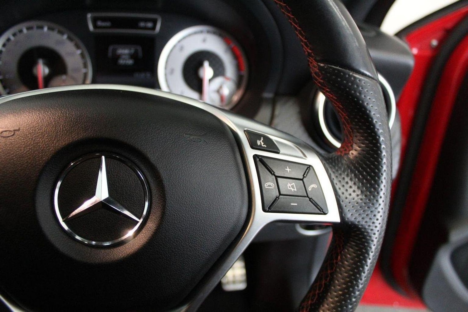 Used Mercedes-Benz A-Class 2015 for sale - 76113996: Photo 44