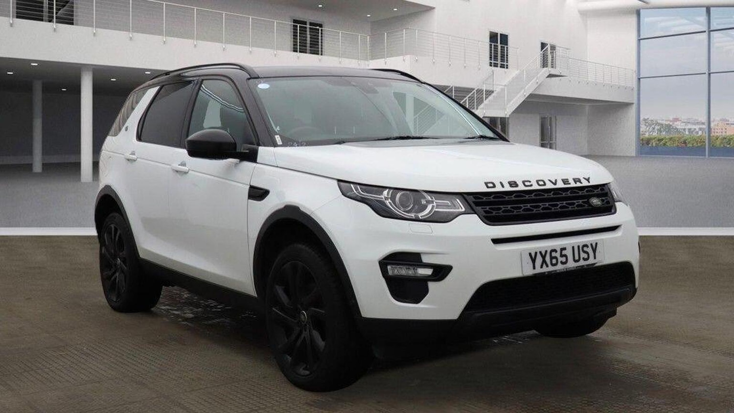 Used Land Rover Discovery Sport 2015 for sale - 77701118: Photo 1