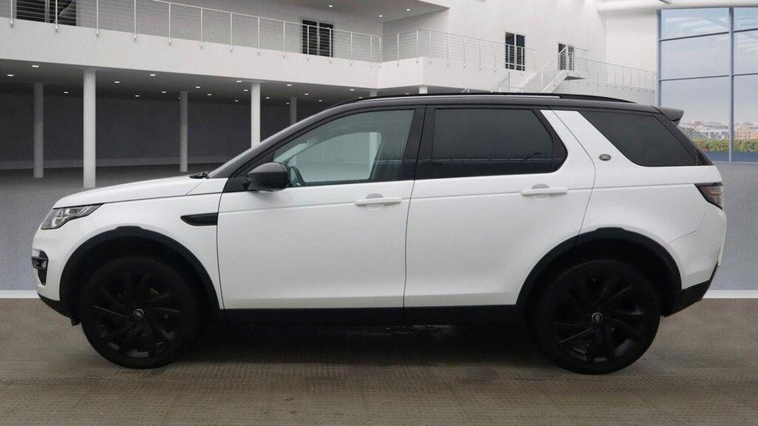 Used Land Rover Discovery Sport 2015 for sale - 77701118: Photo 11