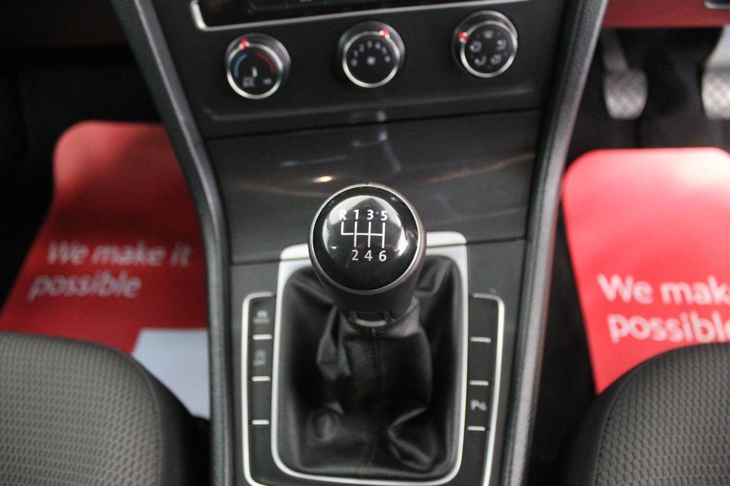 Used Volkswagen Golf 2017 for sale - 77937981: Photo 42