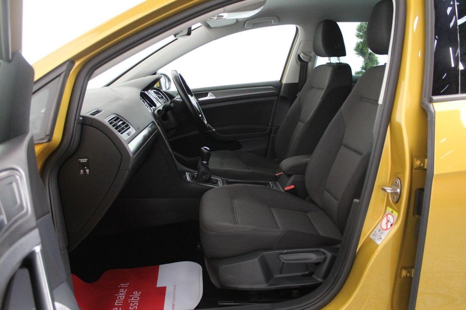 Used Volkswagen Golf 2017 for sale - 77937981: Photo 50