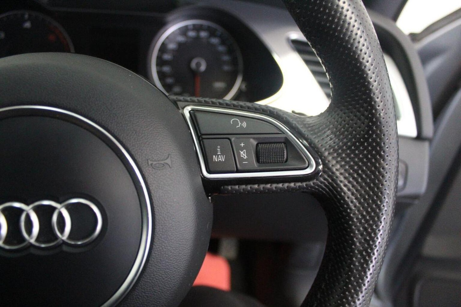 Used Audi A4 2015 for sale - 77303755: Photo 50