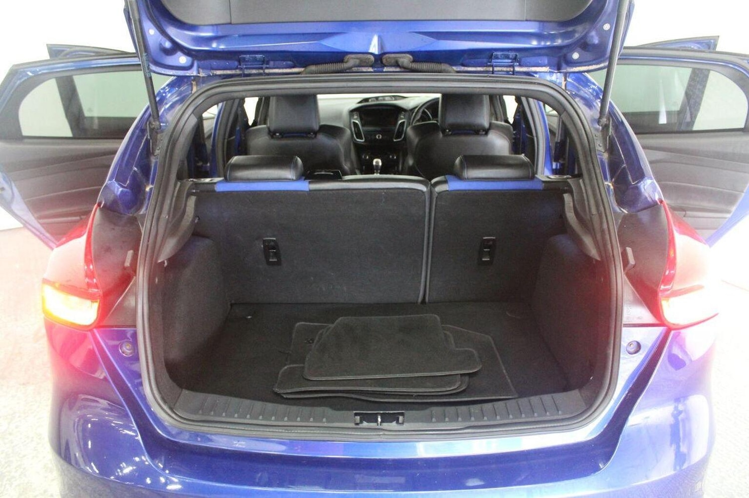 Used Ford Focus 2016 for sale - 77938001: Photo 21