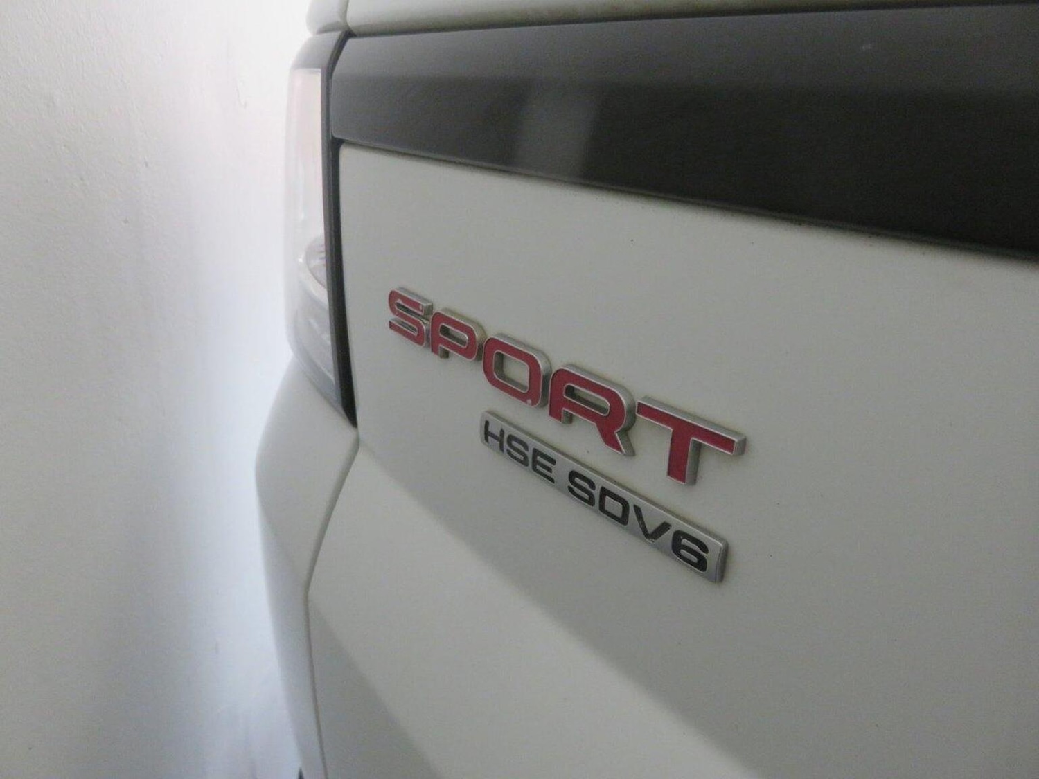 Used Land Rover Range Rover Sport 2014 for sale - 77938013: Photo 16