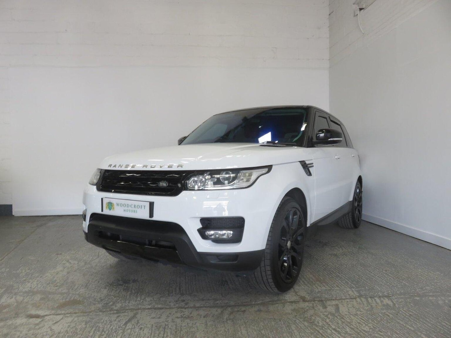 Used Land Rover Range Rover Sport 2014 for sale - 77938013: Photo 2