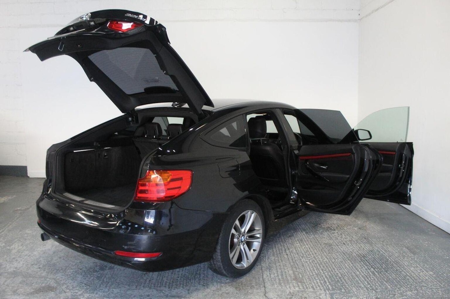 Used BMW 3 Series 2013 for sale - 77033079: Photo 22