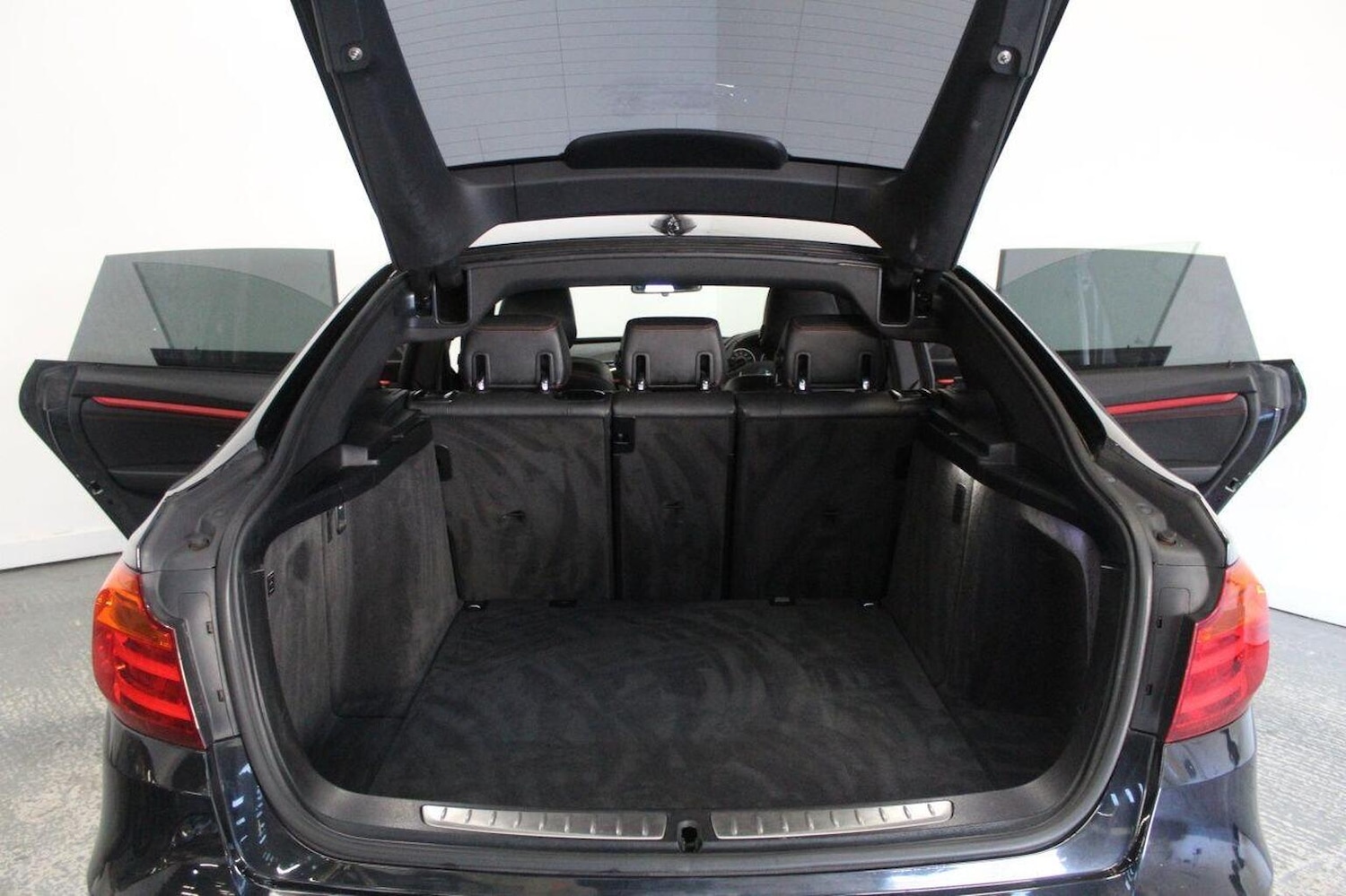 Used BMW 3 Series 2013 for sale - 77033079: Photo 24