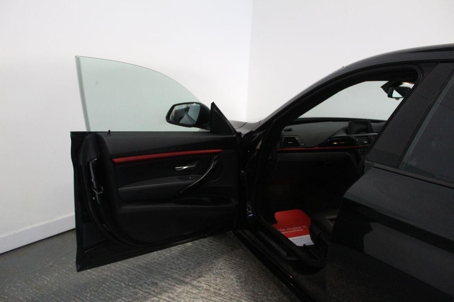 Used BMW 3 Series 2013 for sale - 77033079: Photo 28