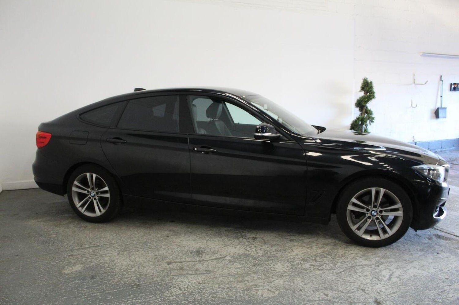 Used BMW 3 Series 2013 for sale - 77033079: Photo 4