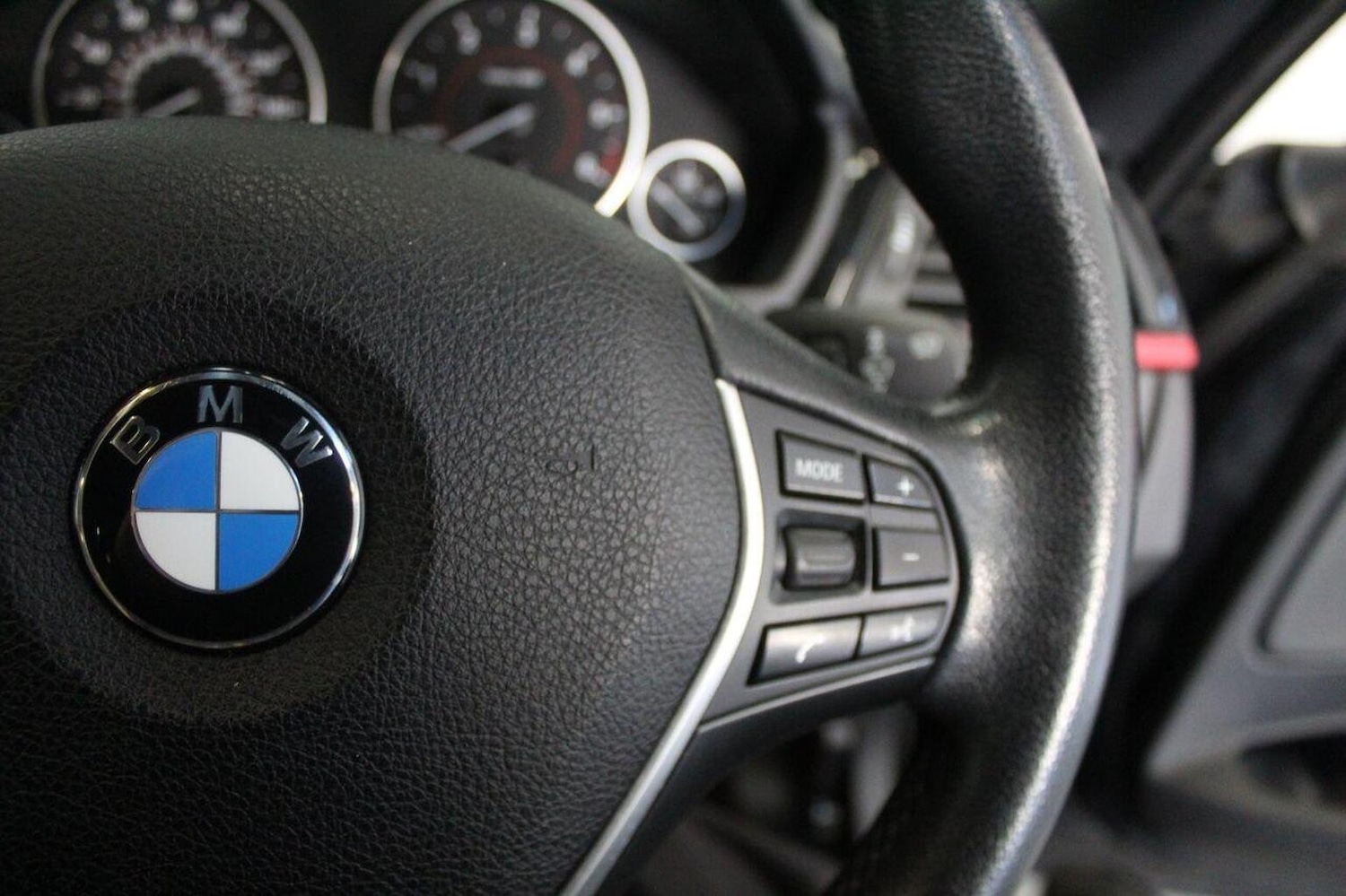 Used BMW 3 Series 2013 for sale - 77033079: Photo 48