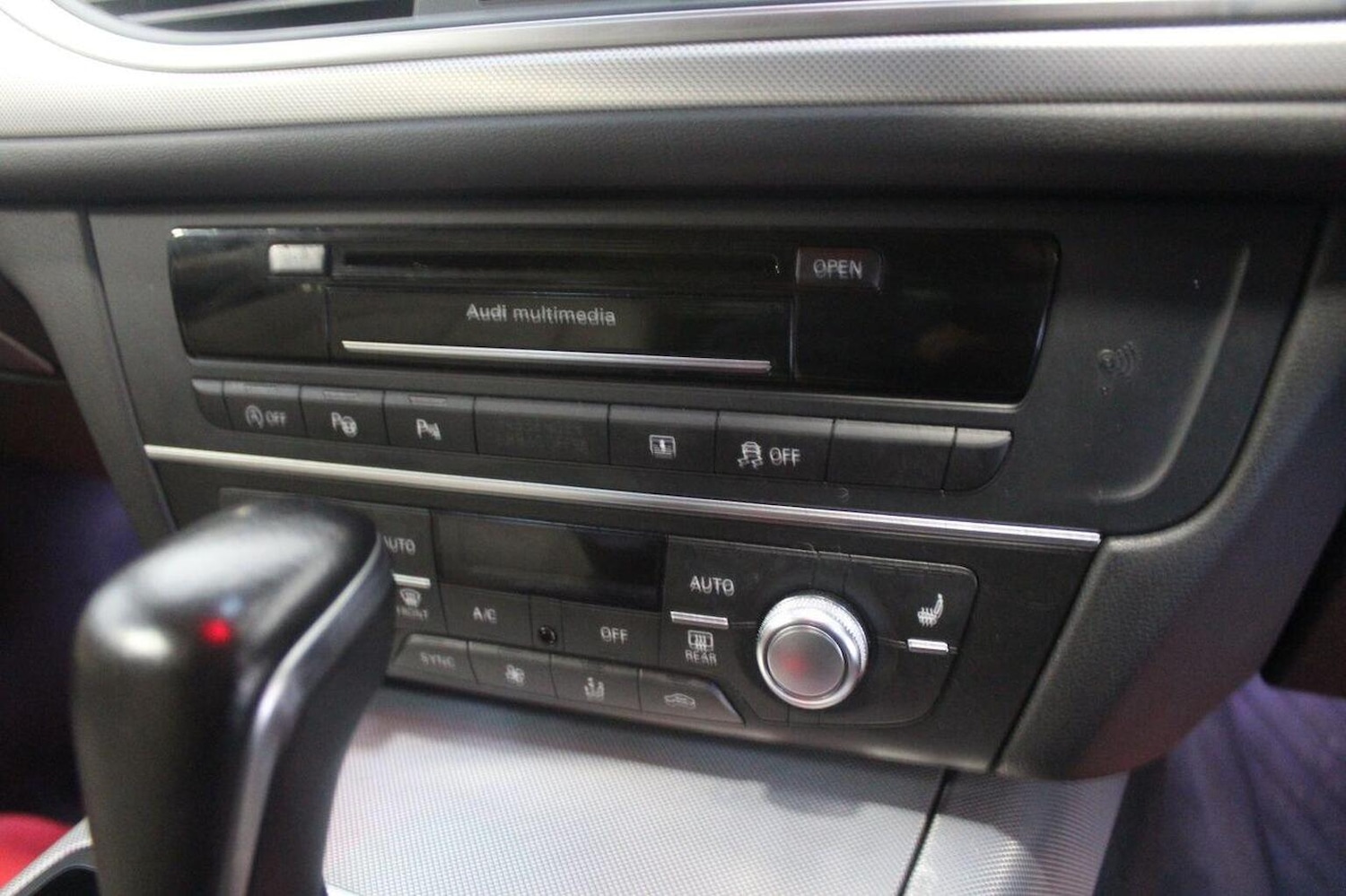 Used Audi A6 Saloon 2015 for sale - 76830371: Photo 41