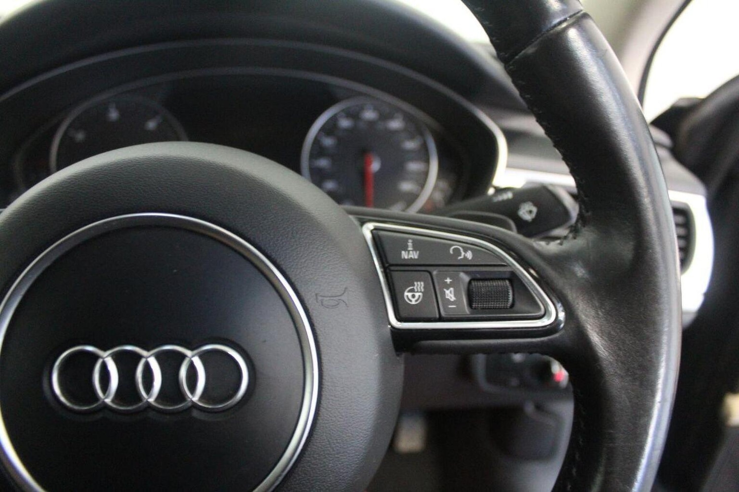 Used Audi A6 Saloon 2015 for sale - 76830371: Photo 48