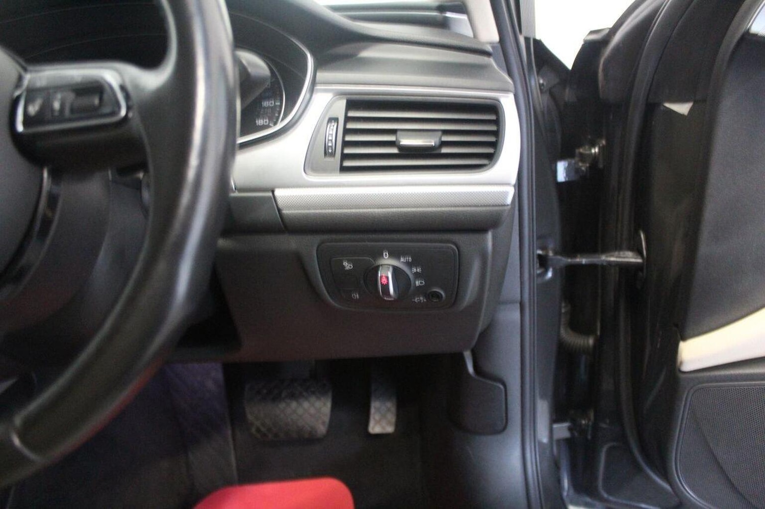 Used Audi A6 Saloon 2015 for sale - 76830371: Photo 49