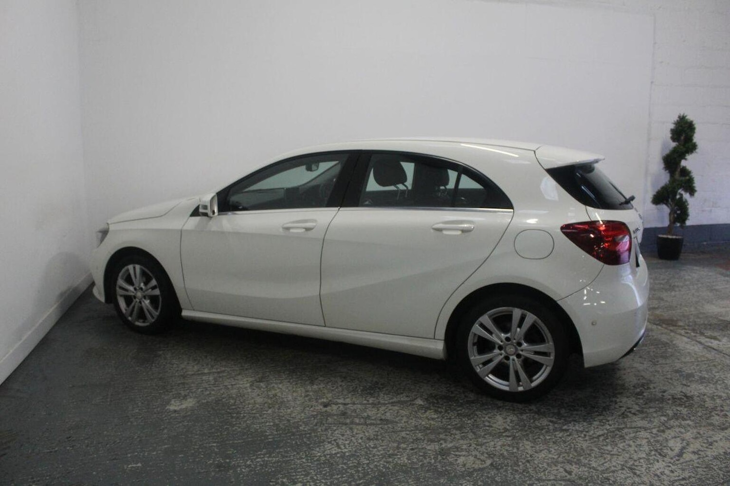 Used Mercedes-Benz A-Class 2016 for sale - 77417467: Photo 10