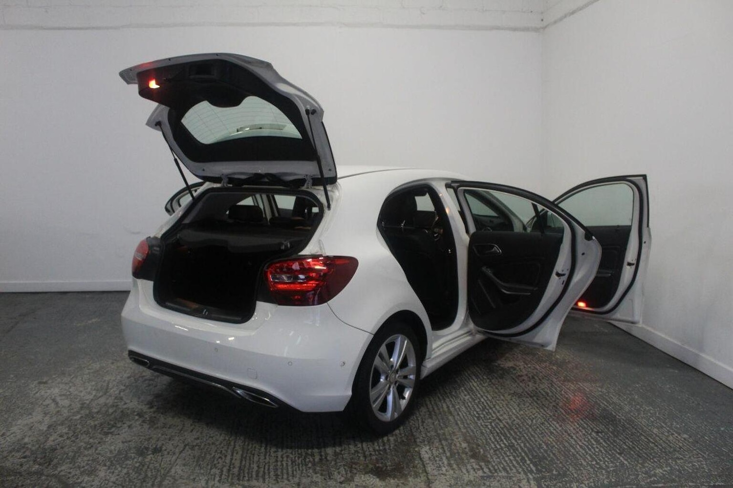 Used Mercedes-Benz A-Class 2016 for sale - 77417467: Photo 21