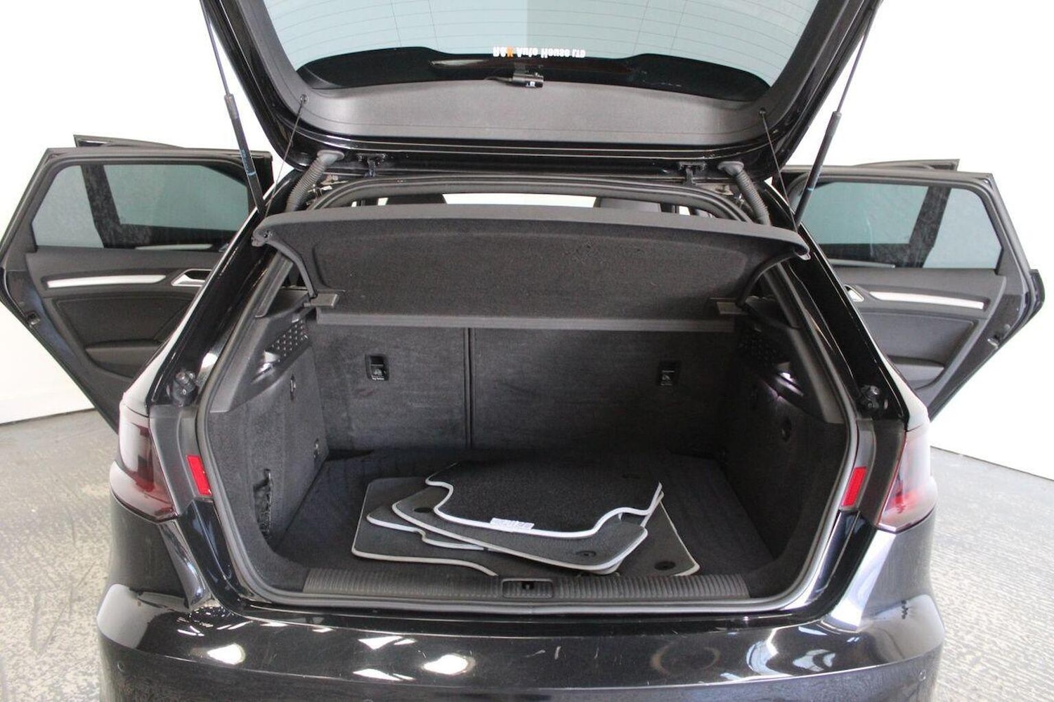 Used Audi A3 2014 for sale - 76793839: Photo 21