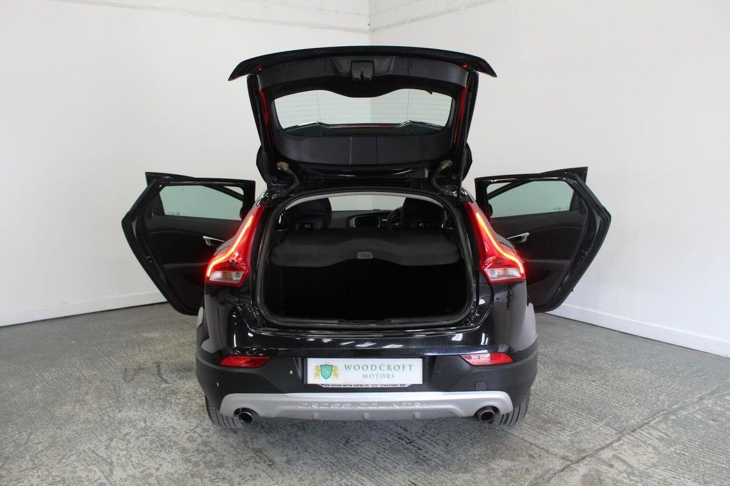 Used Volvo V60 2014 for sale - 77938024: Photo 22