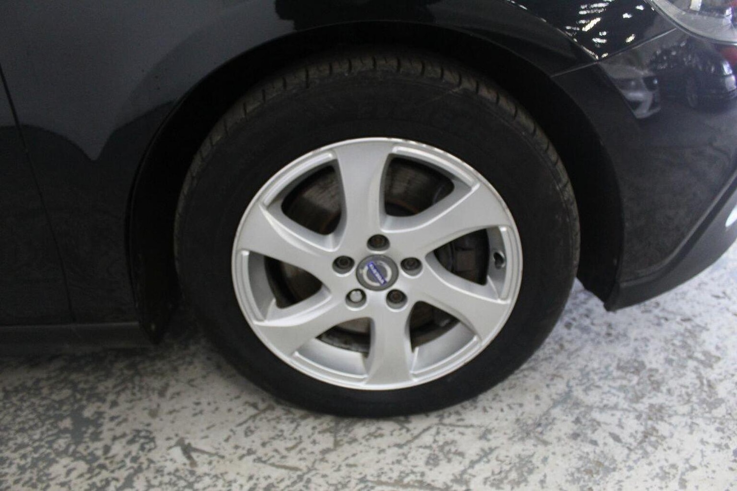 Used Volvo V60 2014 for sale - 77938024: Photo 57