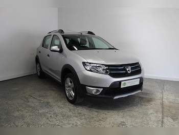 Used Dacia Sandero Stepway 2015 for sale - 79558307: Photo