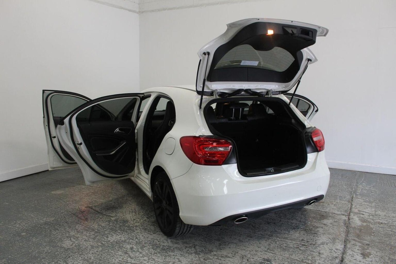 Used Mercedes-Benz A-Class 2014 for sale - 76397007: Photo 18