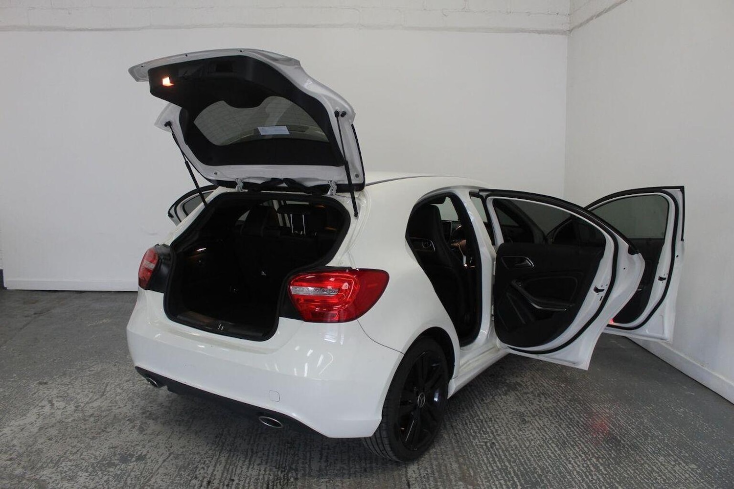 Used Mercedes-Benz A-Class 2014 for sale - 76397007: Photo 19