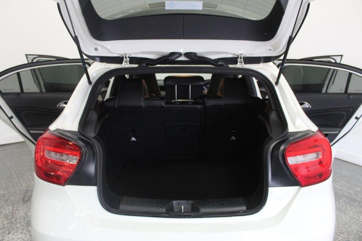 Used Mercedes-Benz A-Class 2014 for sale - 76397007: Photo 21