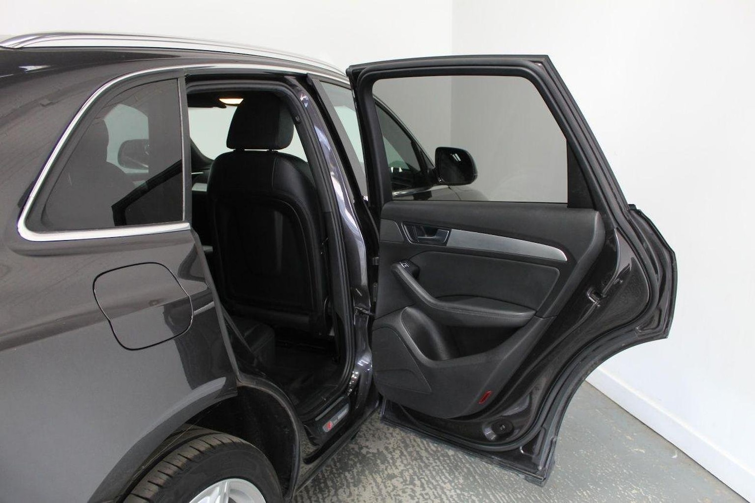 Vehicle 27