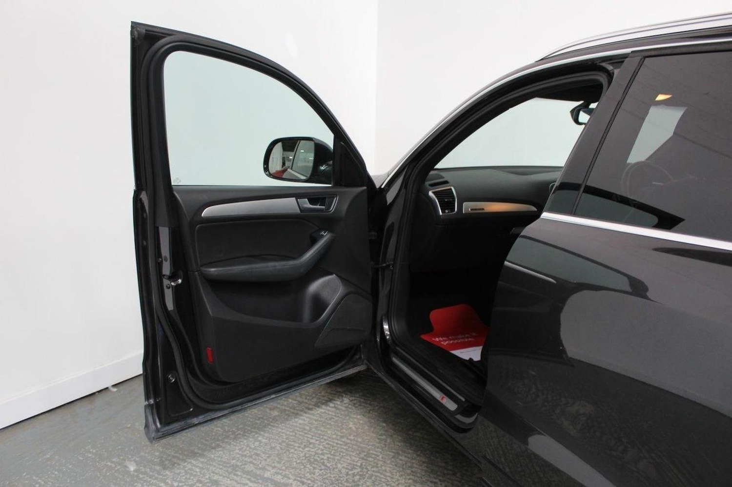 Vehicle 28
