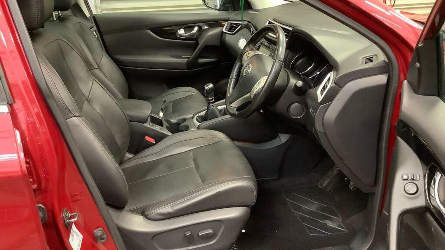 Used Nissan Qashqai 2015 for sale - 77483642: Photo 14