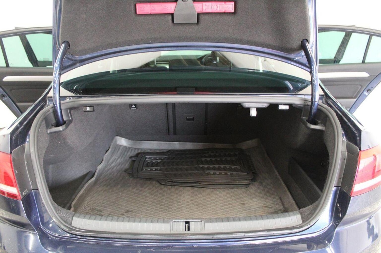 Used Volkswagen Passat 2015 for sale - 76521034: Photo 24