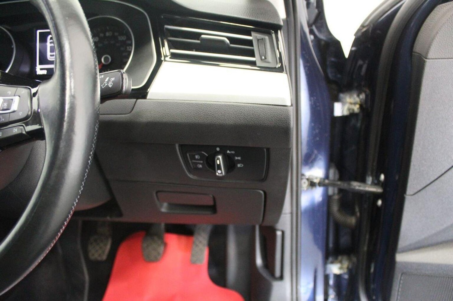 Used Volkswagen Passat 2015 for sale - 76521034: Photo 48