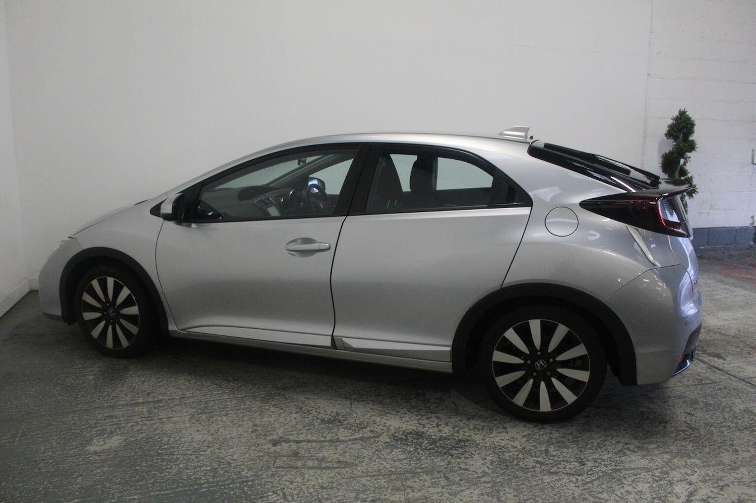 Used Honda Civic 2015 for sale - 77781685: Photo 10