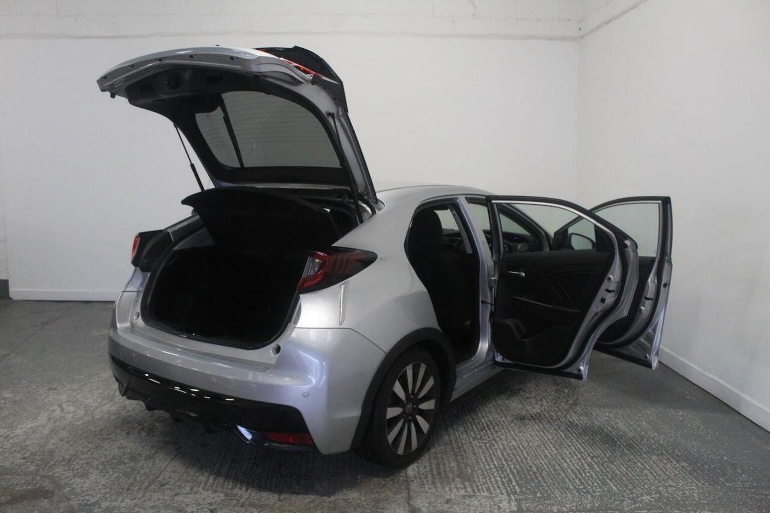 Used Honda Civic 2015 for sale - 77781685: Photo 21