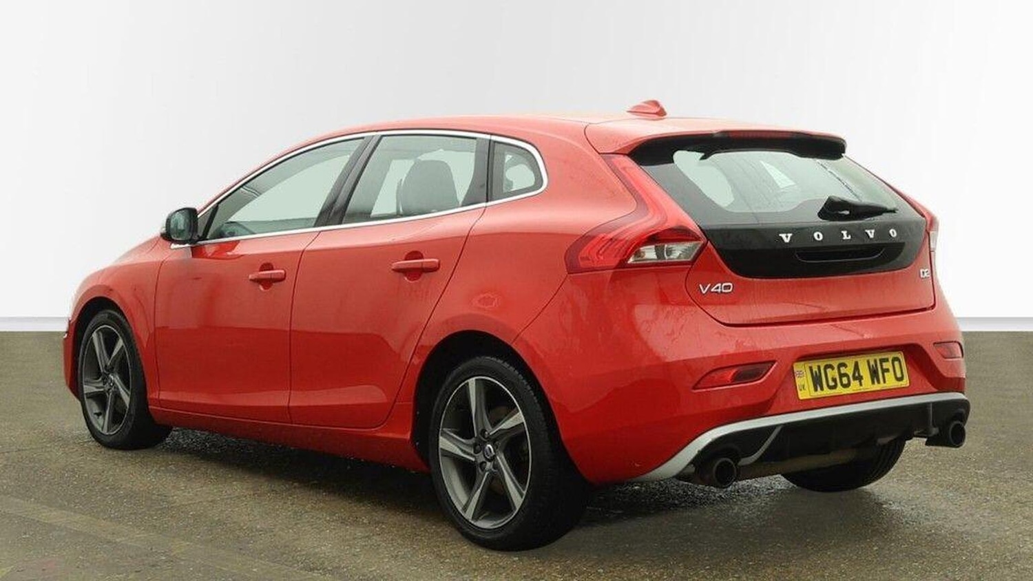 Used Volvo V40 2014 for sale - 77465150: Photo 4