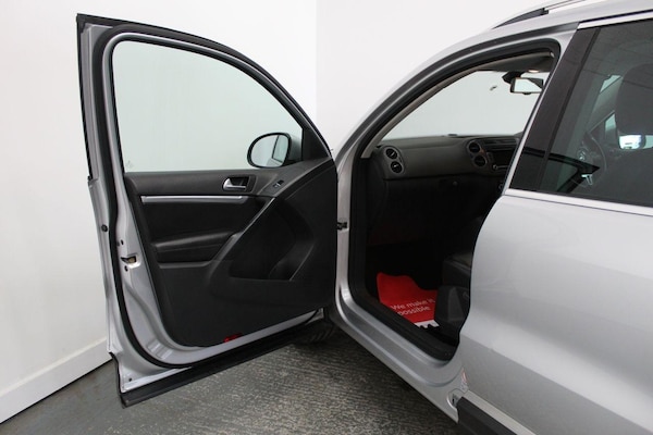 Used Volkswagen Tiguan 2012 for sale - 75529797: Photo 27