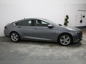Used Vauxhall Insignia 2018 for sale - 77937875: Photo