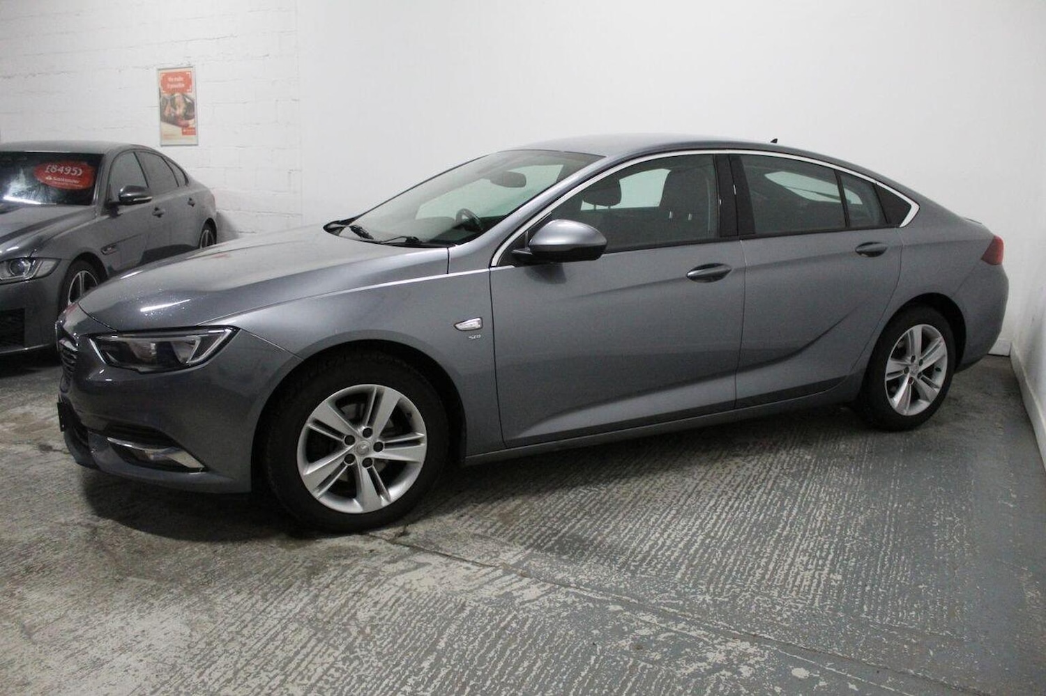 Used Vauxhall Insignia 2018 for sale - 77937875: Photo 5