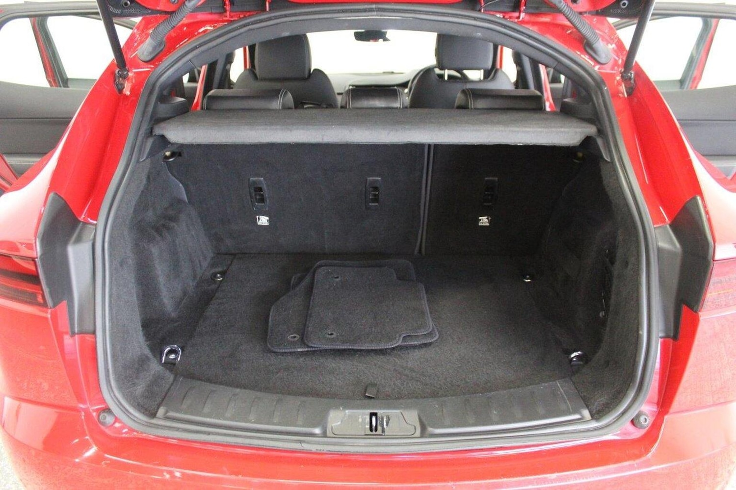 Used Jaguar E-Pace 2019 for sale - 77938048: Photo 25