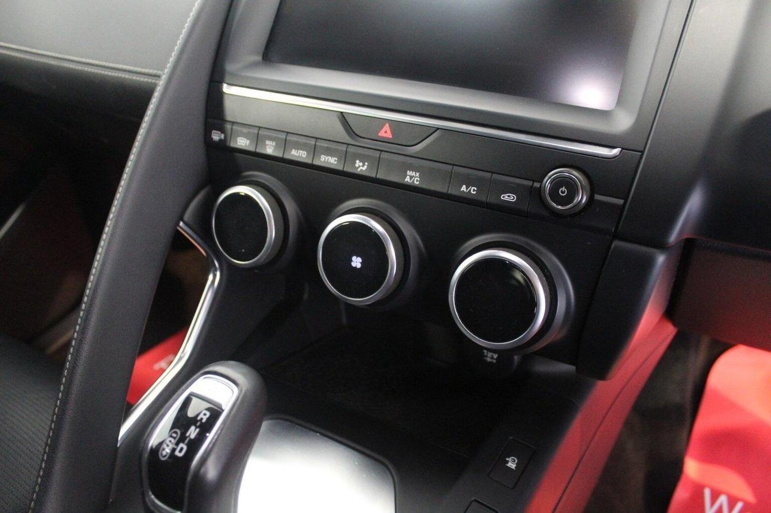 Used Jaguar E-Pace 2019 for sale - 77938048: Photo 43