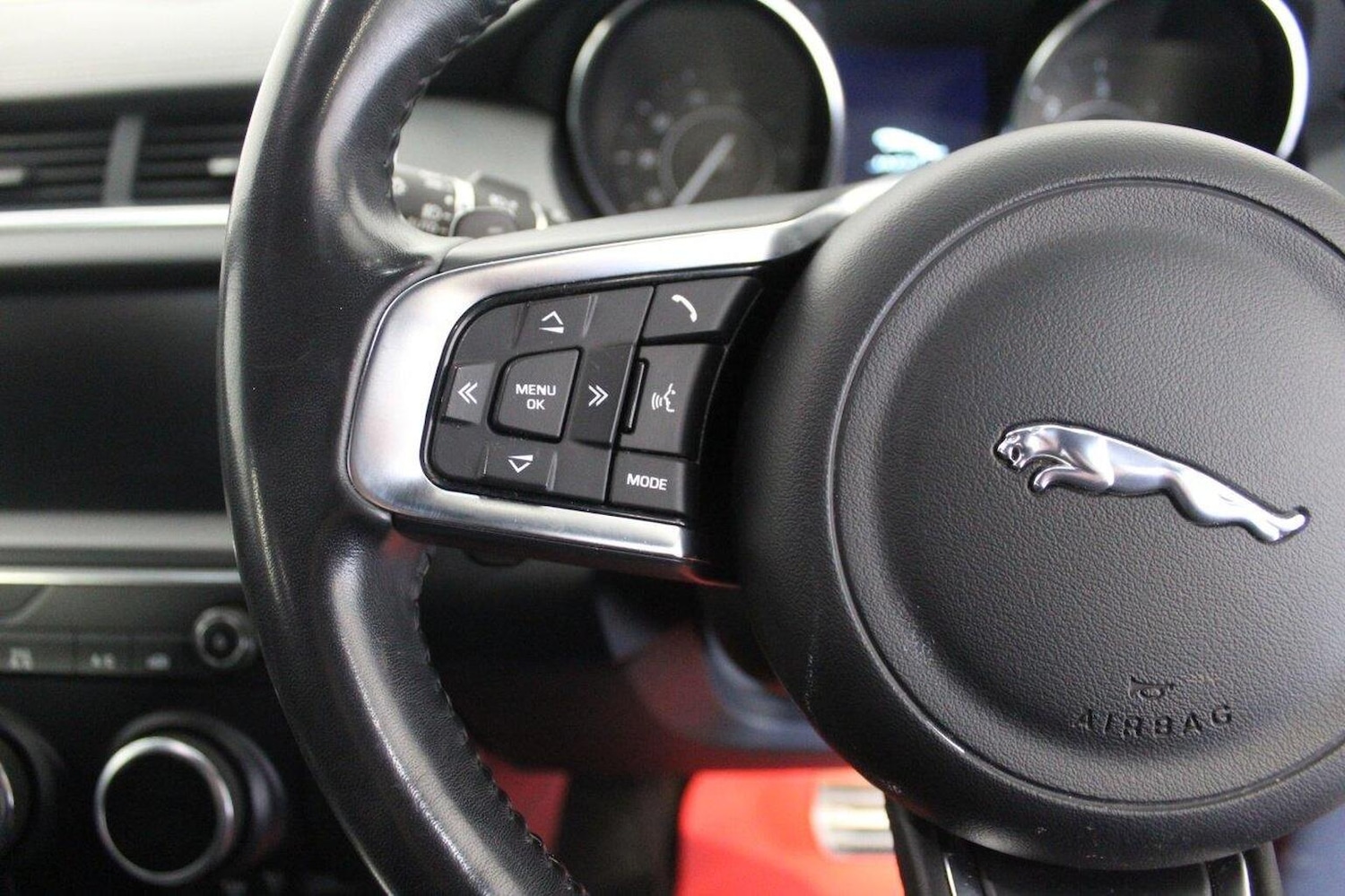 Used Jaguar E-Pace 2019 for sale - 77938048: Photo 47