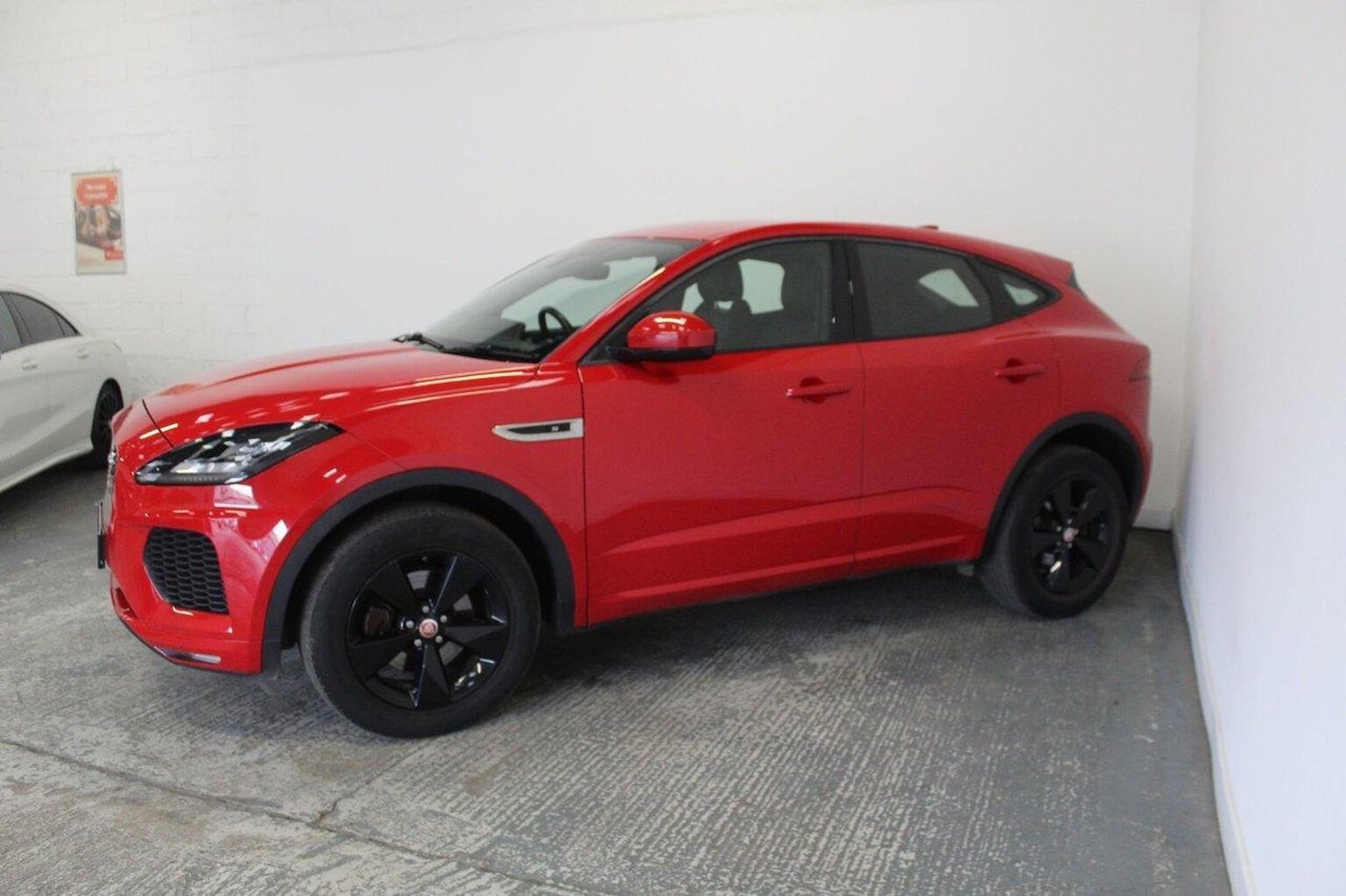 Used Jaguar E-Pace 2019 for sale - 77938048: Photo 5