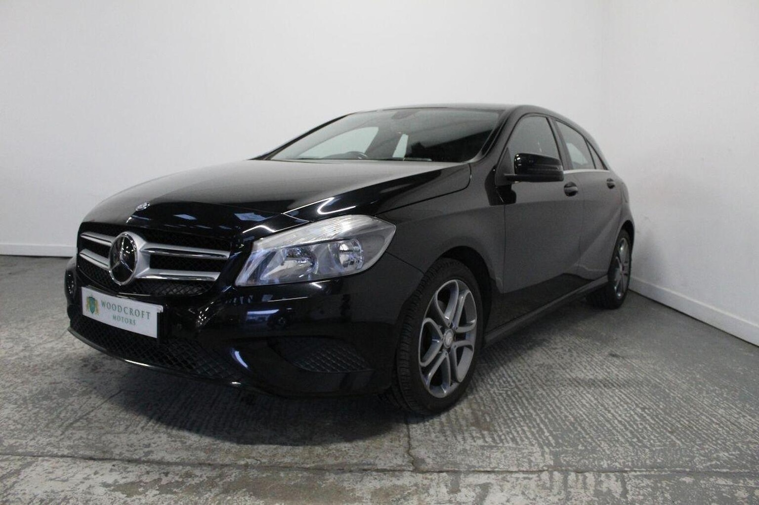 Used Mercedes-Benz A-Class 2015 for sale - 77140681: Photo 2