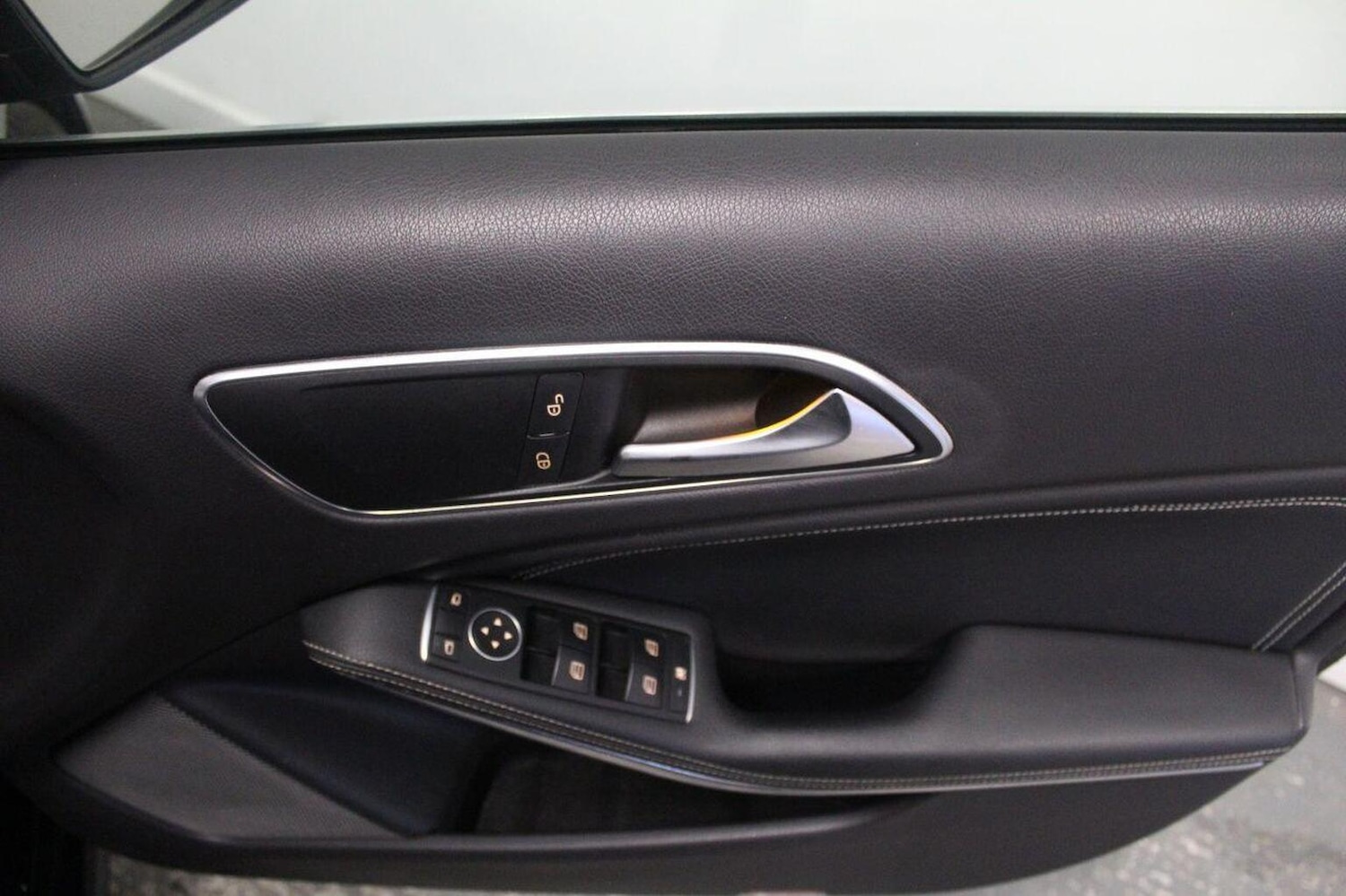 Used Mercedes-Benz A-Class 2015 for sale - 77140681: Photo 47