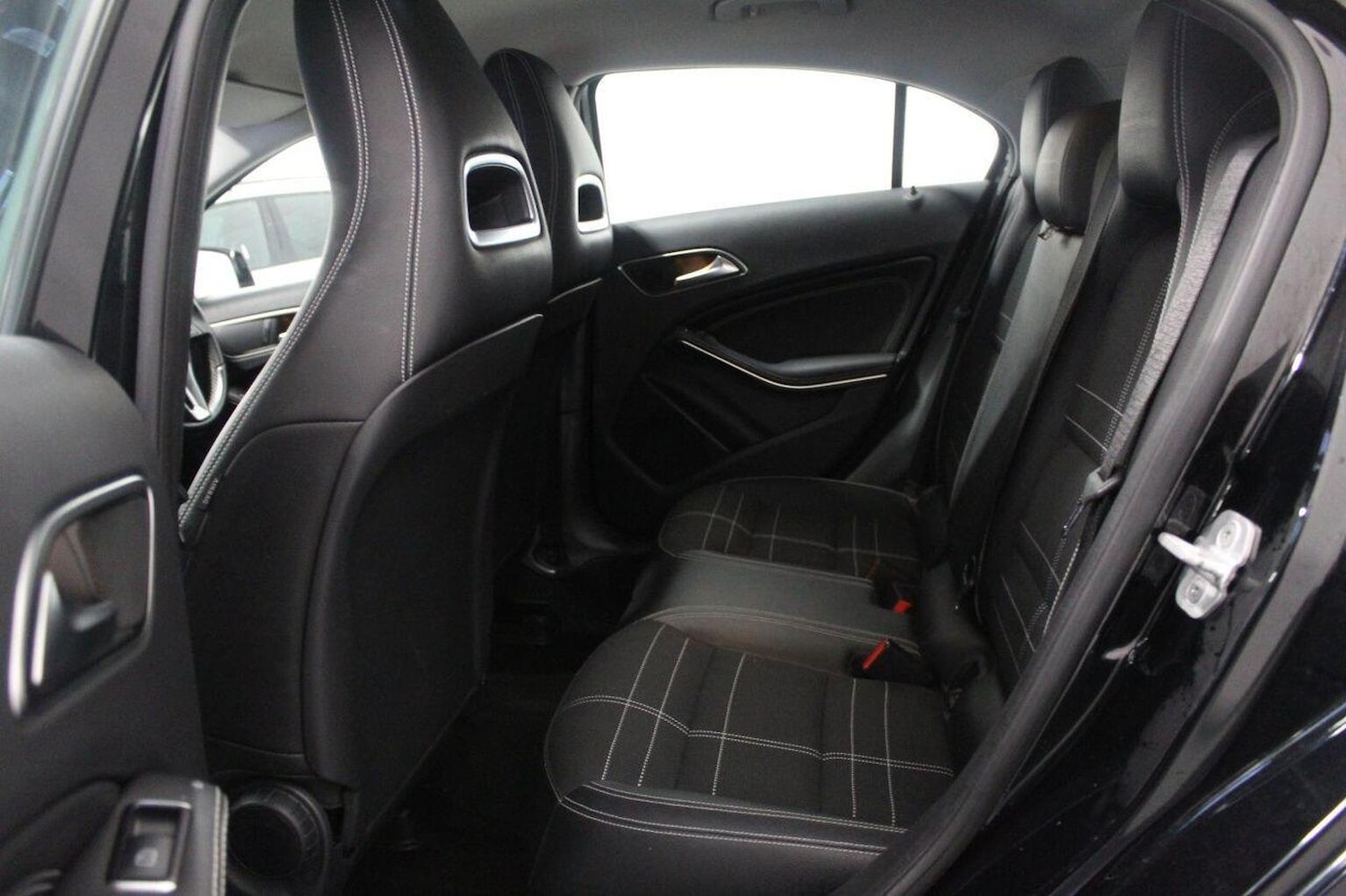 Used Mercedes-Benz A-Class 2015 for sale - 77140681: Photo 50